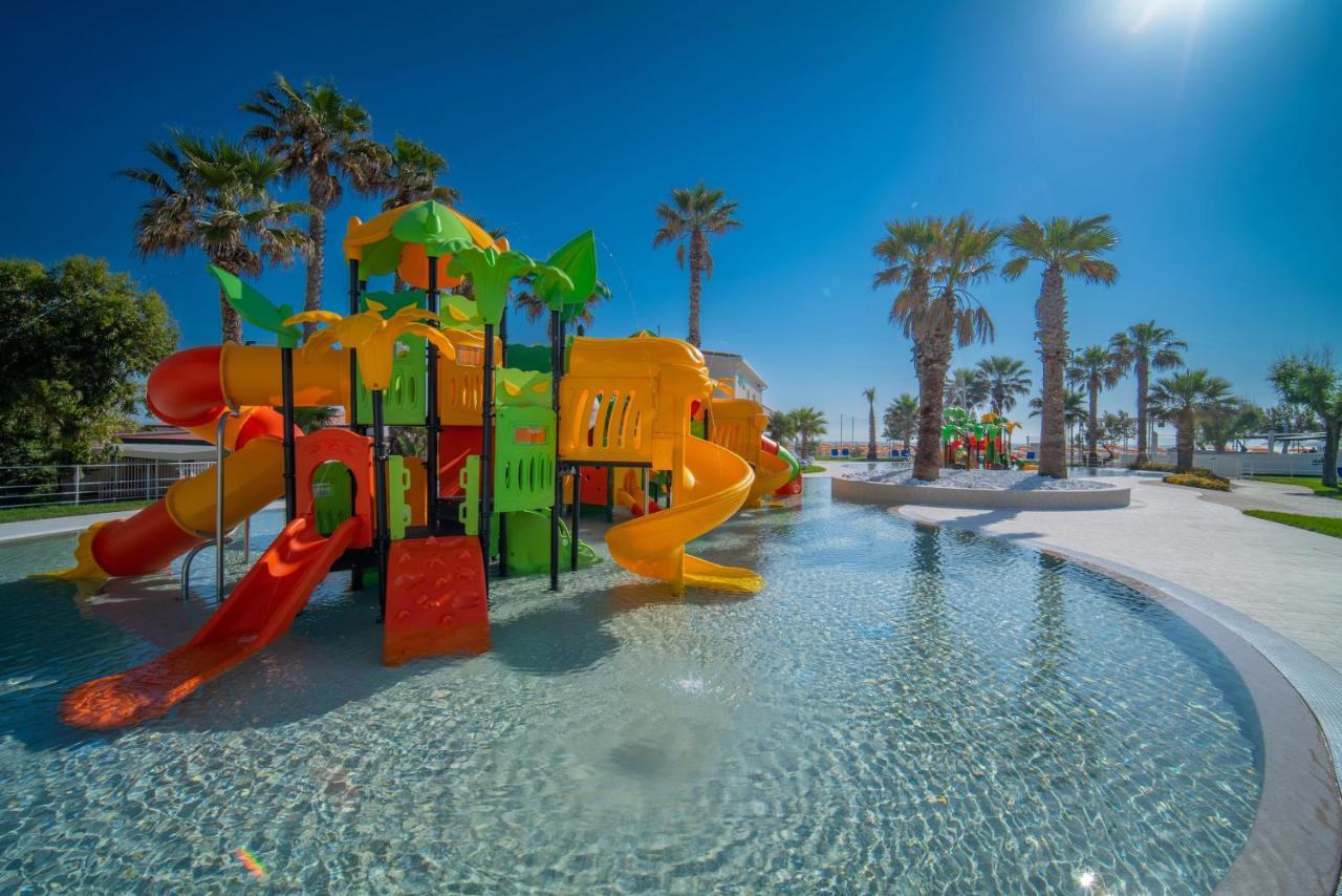Holiday Family Village Porto SantʼElpidio Exteriér fotografie